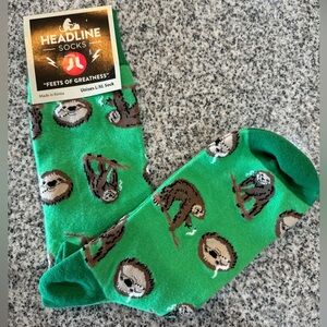 Headline Socks Feets of Greatness Sloth Smoking Mens Crew Socks Green